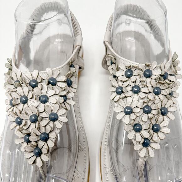 Siketu Gray Floral Beaded Embellished  Slingback Thong Sandals, EUC, Size 8 - Picture 4 of 10